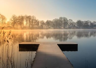 Winter jetty at Pearl Lake Country Holiday Park, Herefordshire